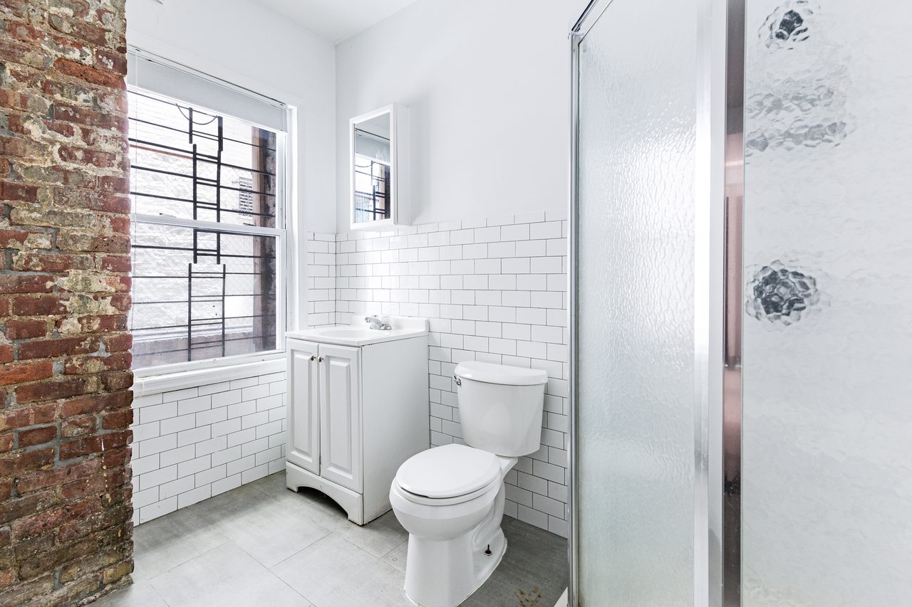  #1683: Hamilton Heights - Full Bedroom C  -  #1683: Hamilton Heights  - Gallery -  3