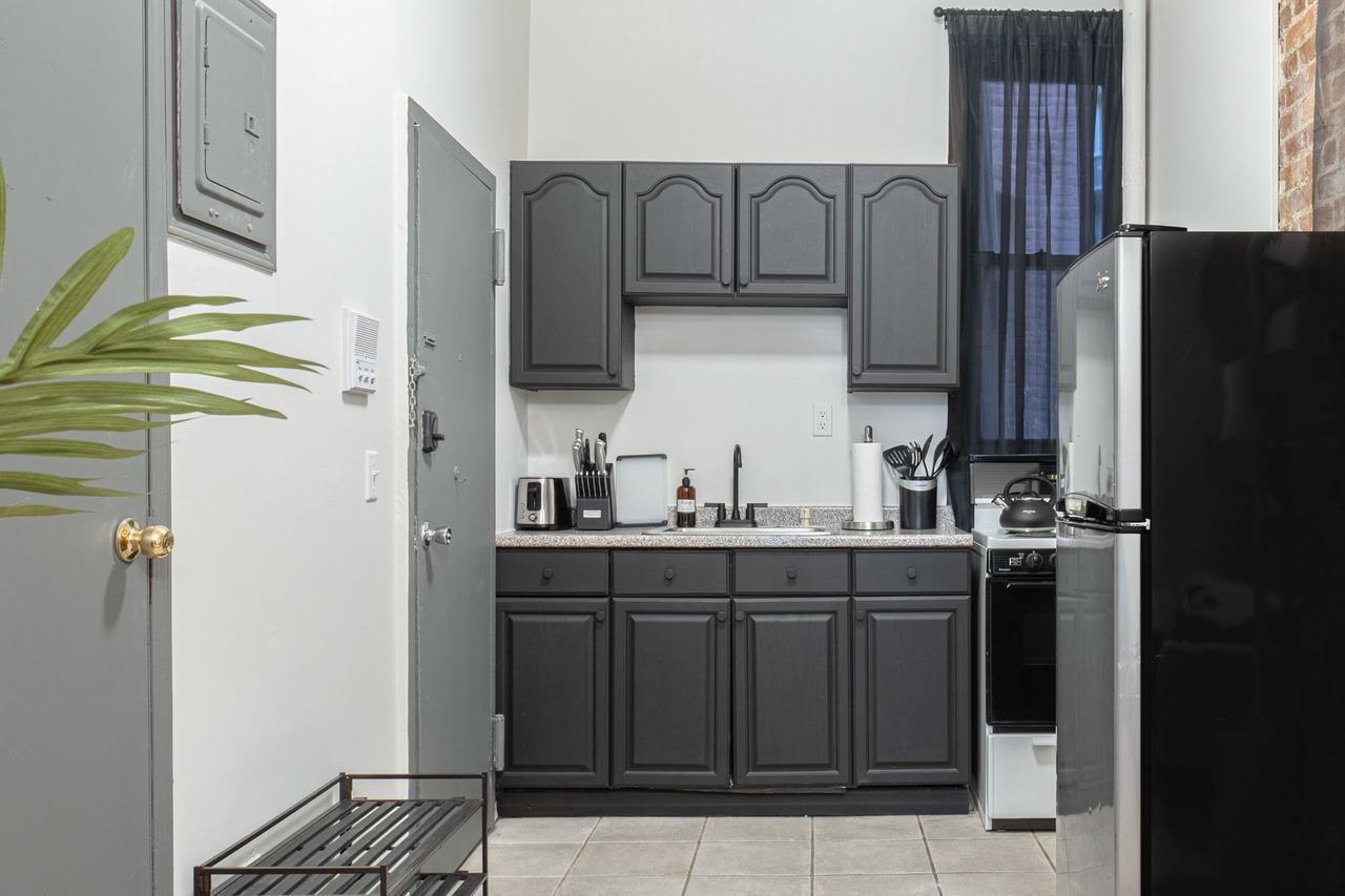  #253: Chelsea - 1 Bedroom (Queen)  -  #253: Chelsea  - Gallery -  8