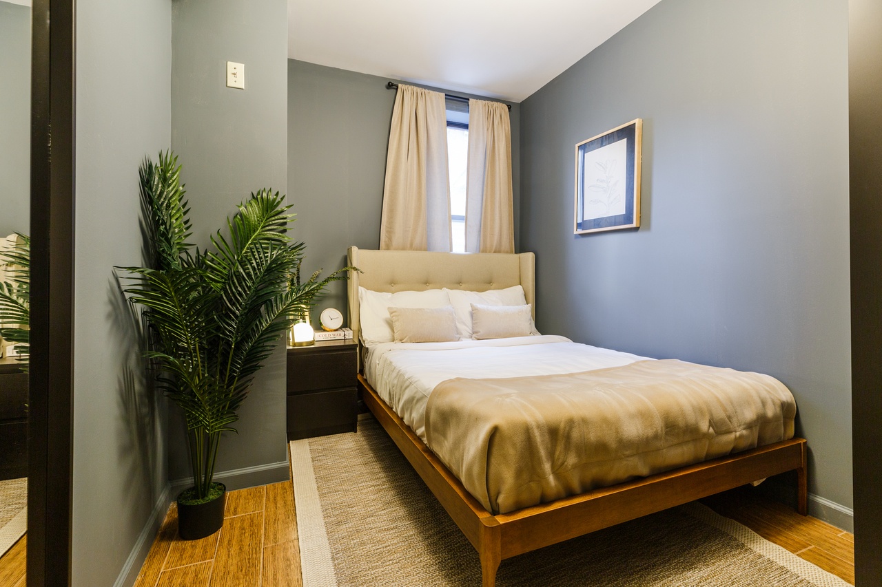  #266: Chinatown - Full Bedroom C  -  #266: Chinatown  - Gallery -  8