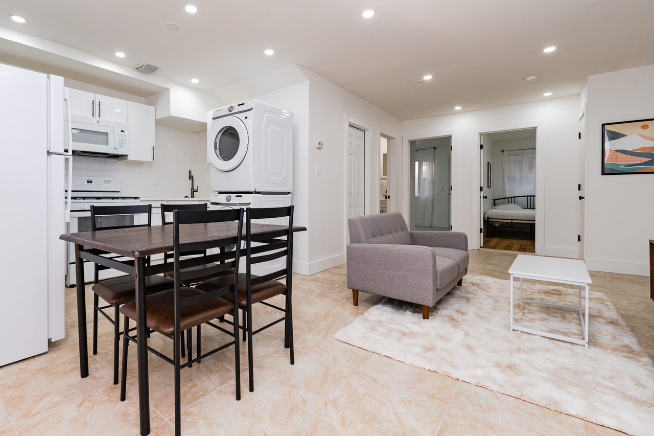 #1792: Bedford-Stuyvesant - Queen Room A - 3