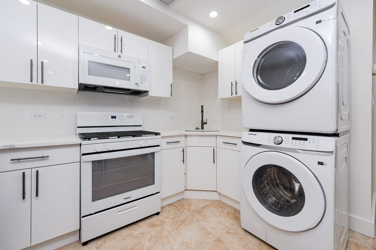  #1792: Bedford-Stuyvesant - Queen Room A  -  #1792: Bedford-Stuyvesant  - Gallery -  5