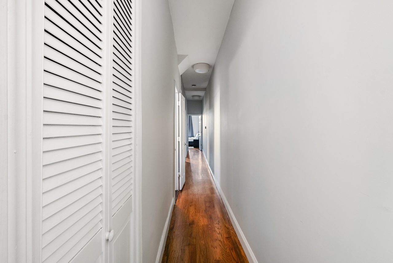  #959: Crown Heights - Full Bedroom C  -  #959: Crown Heights  - Gallery -  9