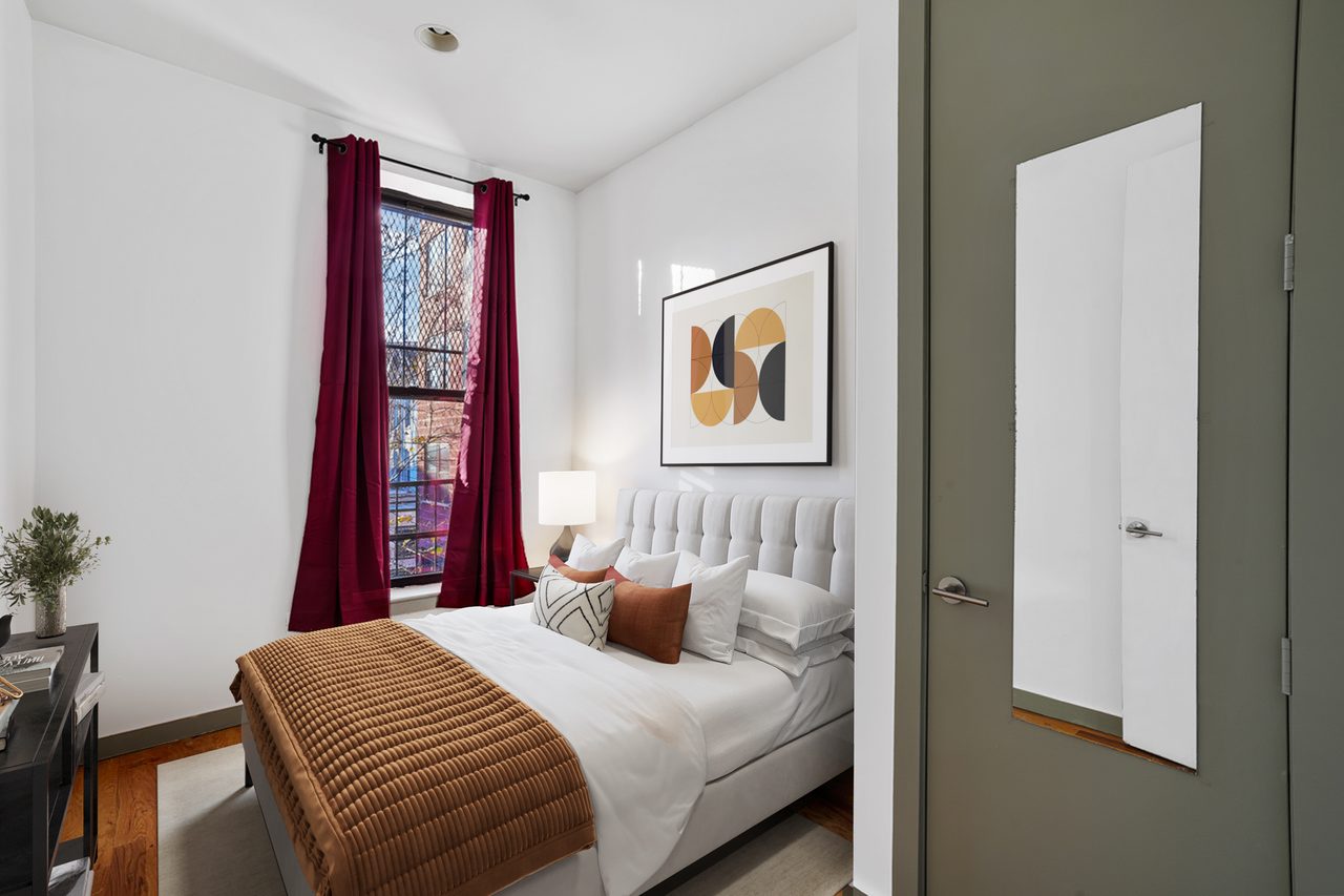 #867: Bedford-Stuyvesant - Queen Bedroom D - 13