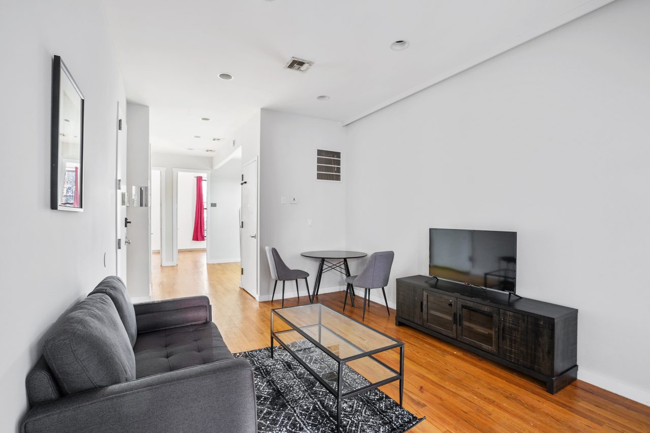 #867: Bedford-Stuyvesant - Queen Bedroom D - 3