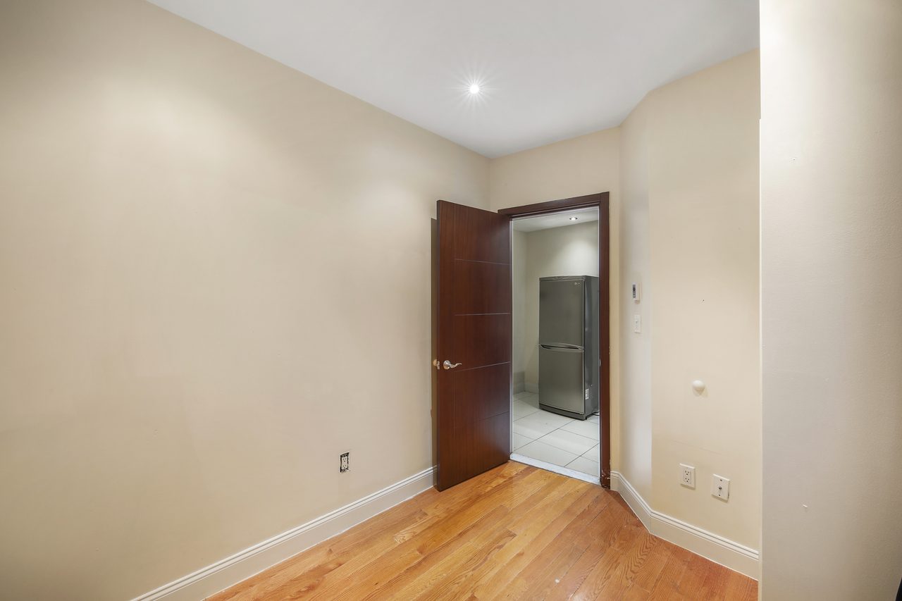  #791: Upper West Side - Full Bedroom D  -  #791: Upper West Side  - Gallery -  6