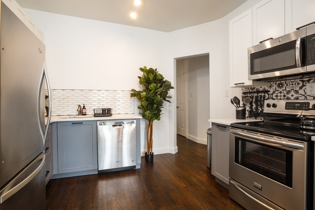 #169: Prospect Heights - Queen Bedroom 3C - 4