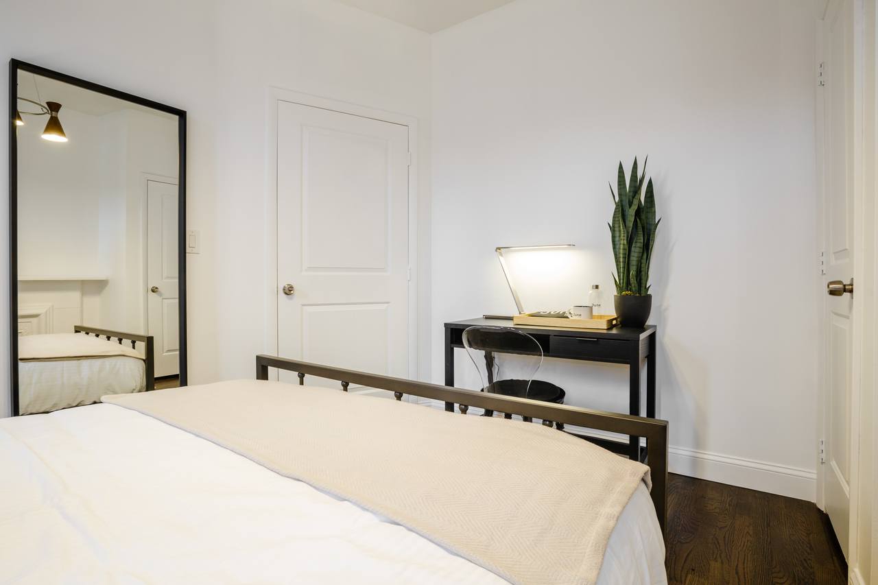 #169: Prospect Heights - Queen Bedroom 3C - 11