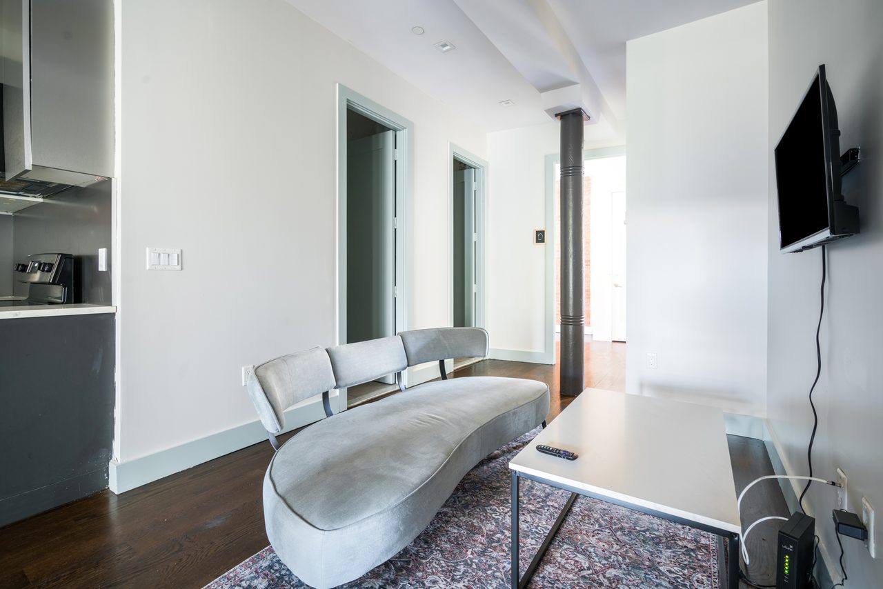 #1241: Bedford-Stuyvesant - Full Bedroom C - 6
