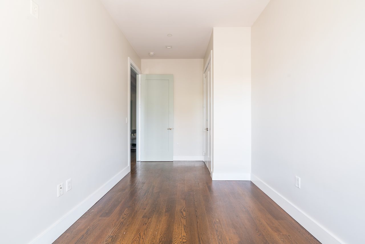 #1241: Bedford-Stuyvesant - Full Bedroom A - 16