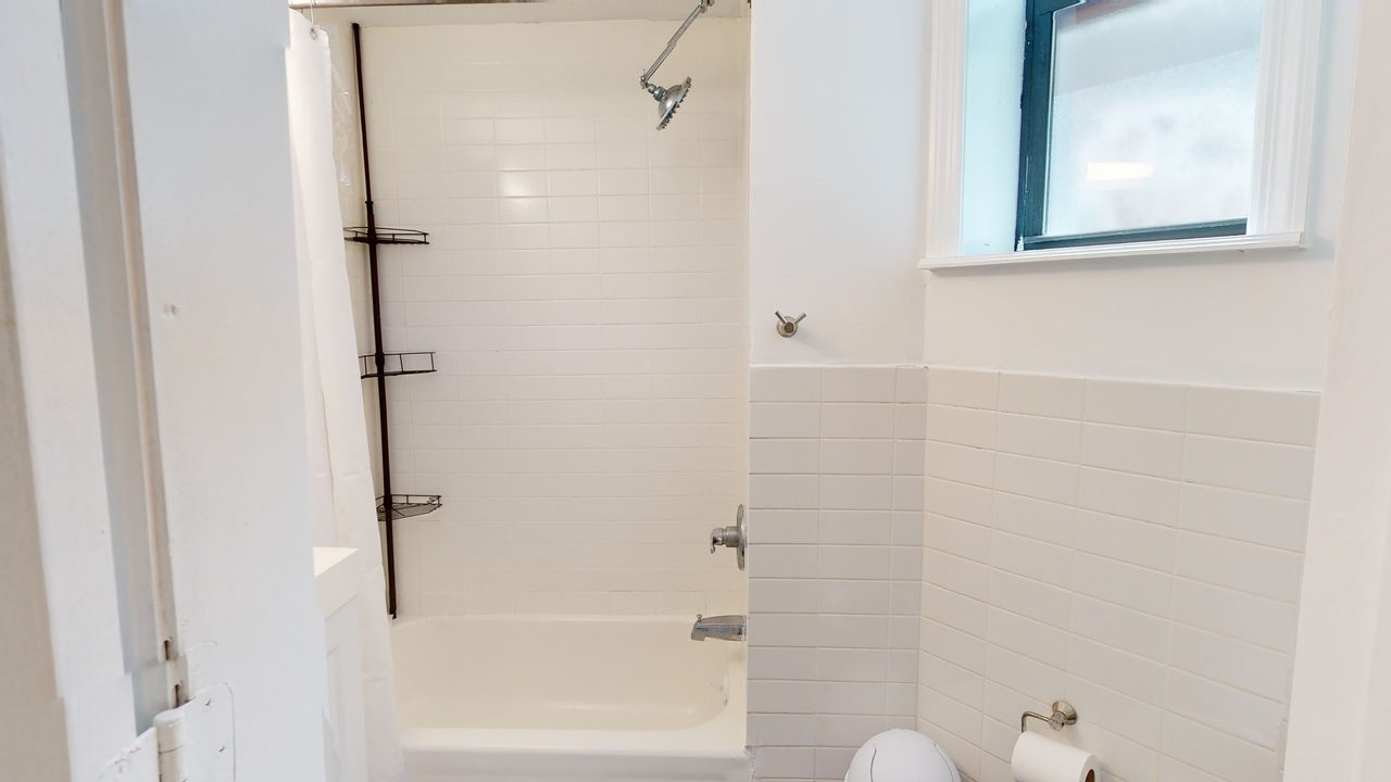 #1382: Crown Heights - Full Bedroom D - #1382: Crown Heights - Gallery - 2