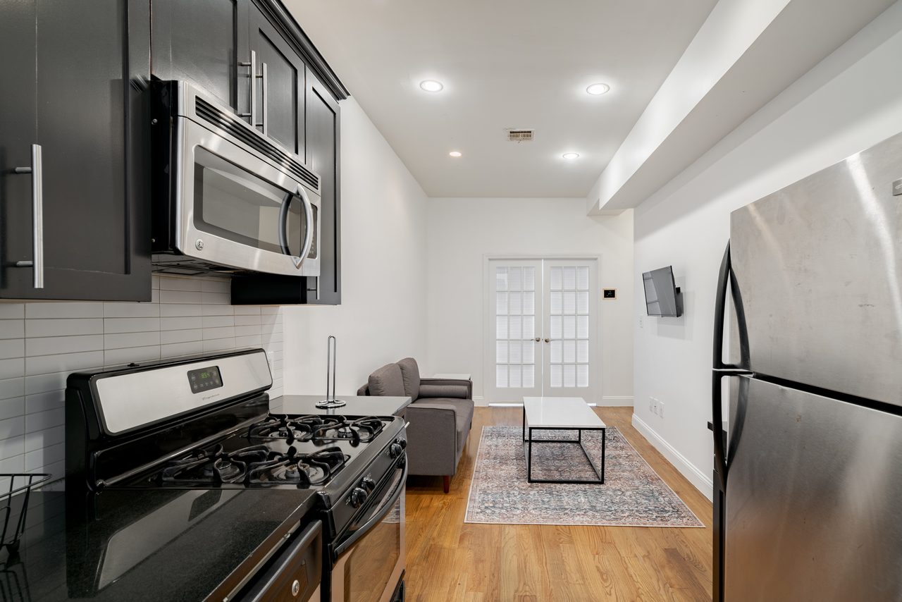 #1382: Crown Heights - Full Bedroom D - #1382: Crown Heights - Gallery - 7