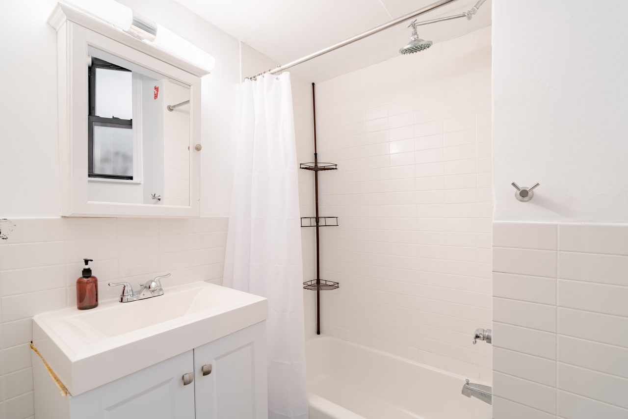 #1382: Crown Heights - Full Bedroom D - #1382: Crown Heights - Gallery - 3