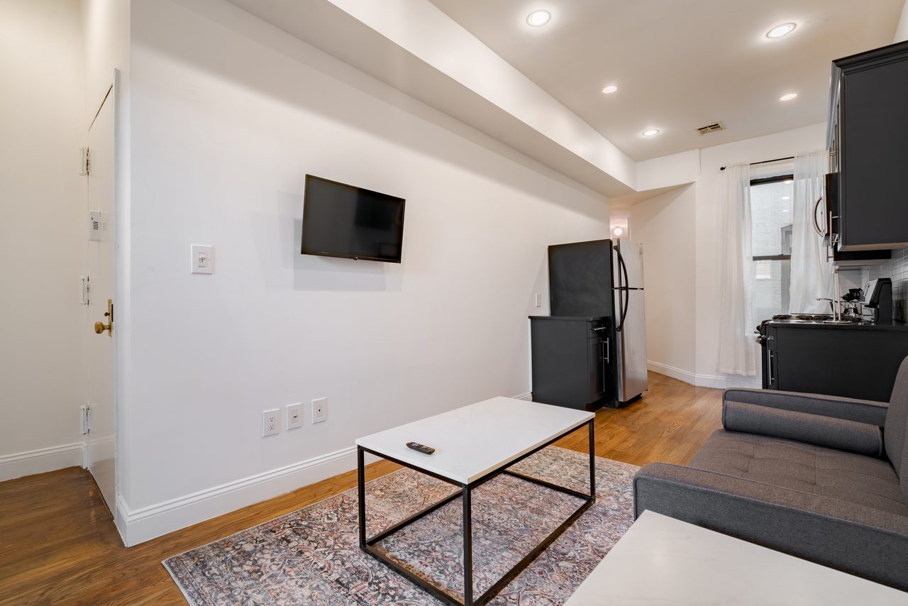 #1382: Crown Heights - Full Bedroom D - #1382: Crown Heights - Gallery - 9