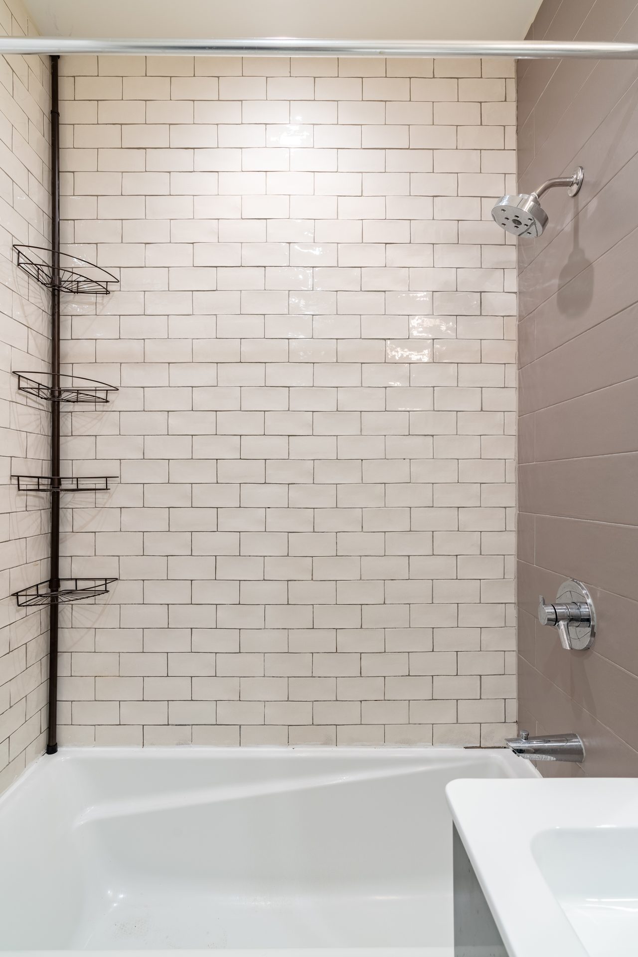 #1090: Central Harlem - Full Bedroom A - 17