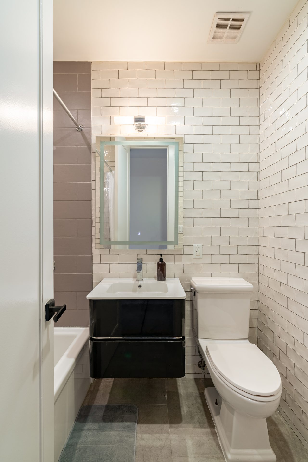 #1090: Central Harlem - Full Bedroom A - 14