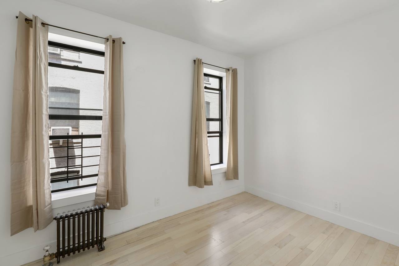  #446: West Harlem - Full Bedroom D  -  #446: West Harlem  - Gallery -  16