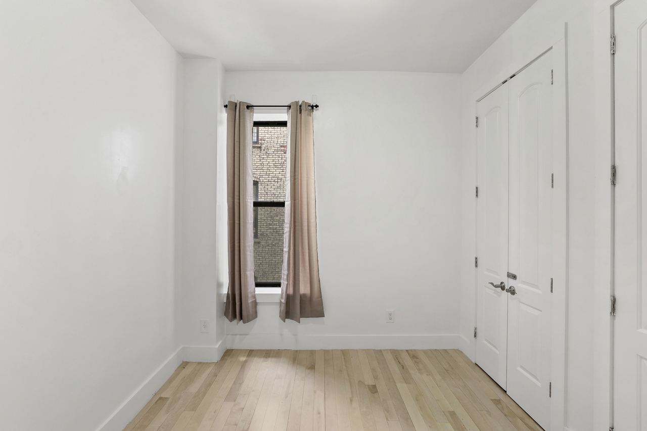  #446: West Harlem - Full Bedroom B  -  #446: West Harlem  - Gallery -  2