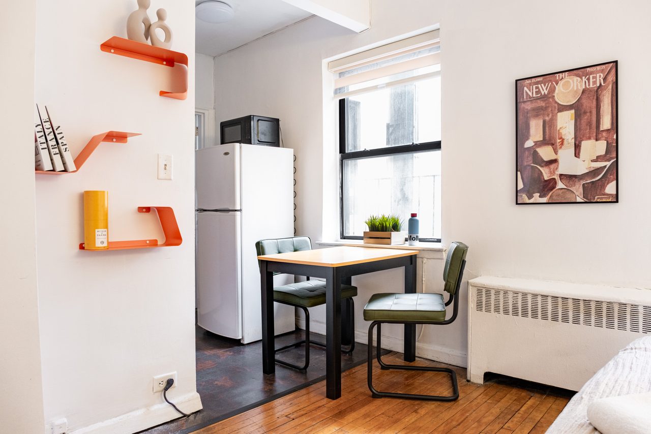  #782: East Village - Studio (Queen)  -  #782: East Village  - Gallery -  9