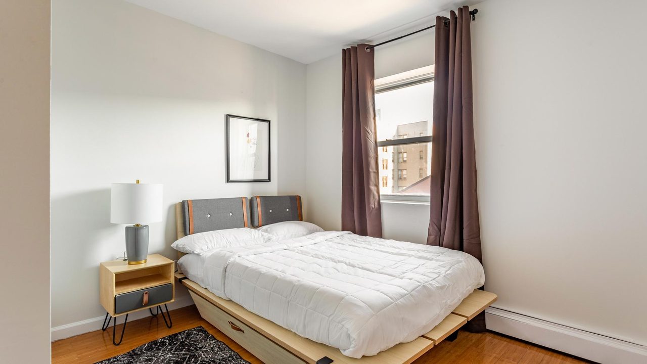 #1648: Flatbush - Full Bedroom A - 2