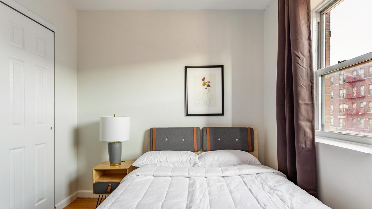 #1648: Flatbush - Full Bedroom A - 5