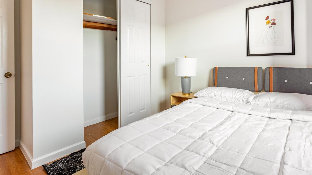 #1648: Flatbush - Full Bedroom A - 4