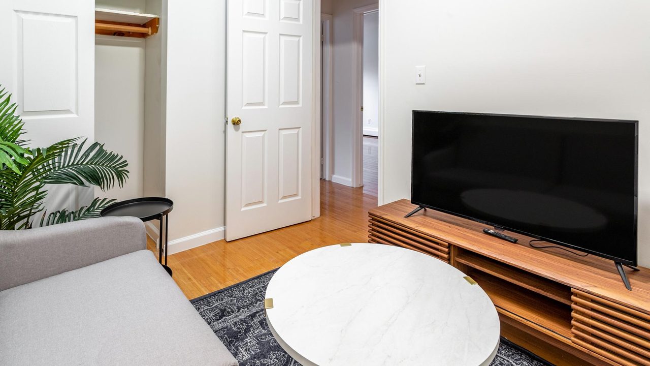 #1648: Flatbush - Queen Bedroom C - 2