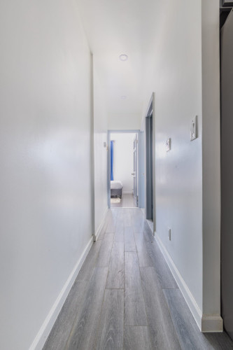 #978: Astoria  - Gallery -  5