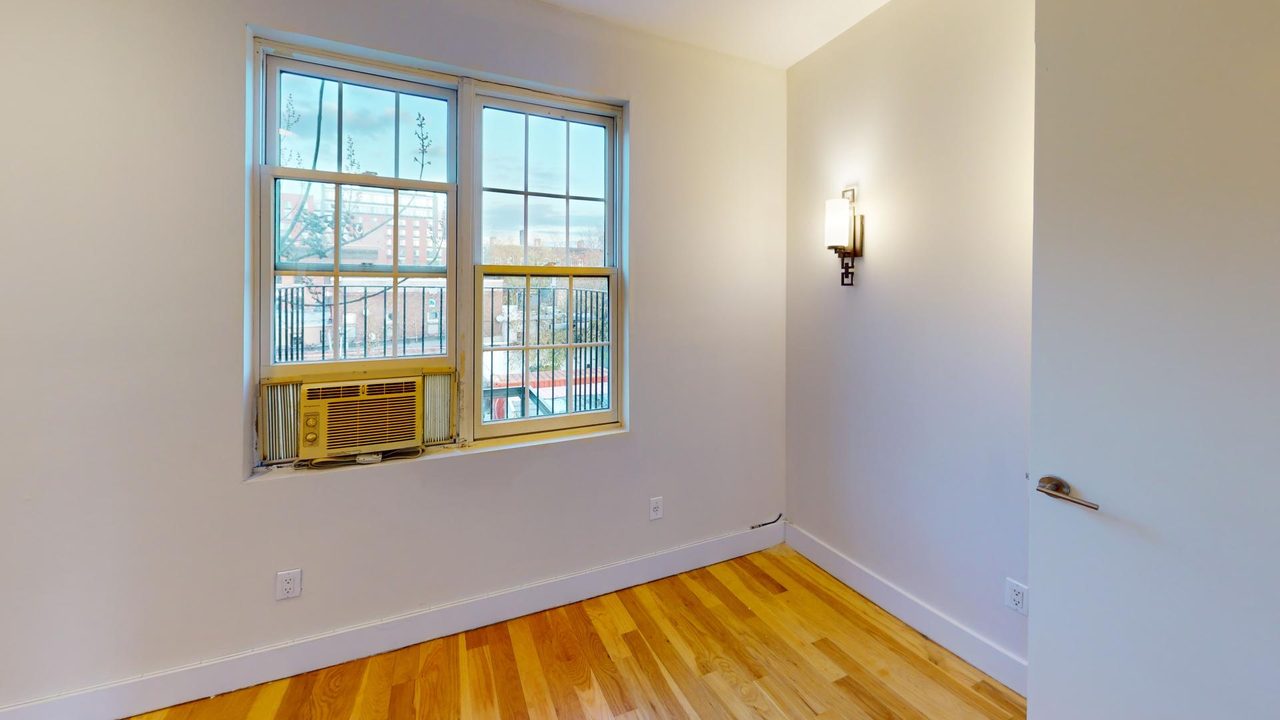  #1803: Clinton Hill - Queen Bedroom D  -  #1803: Clinton Hill  - Gallery -  2