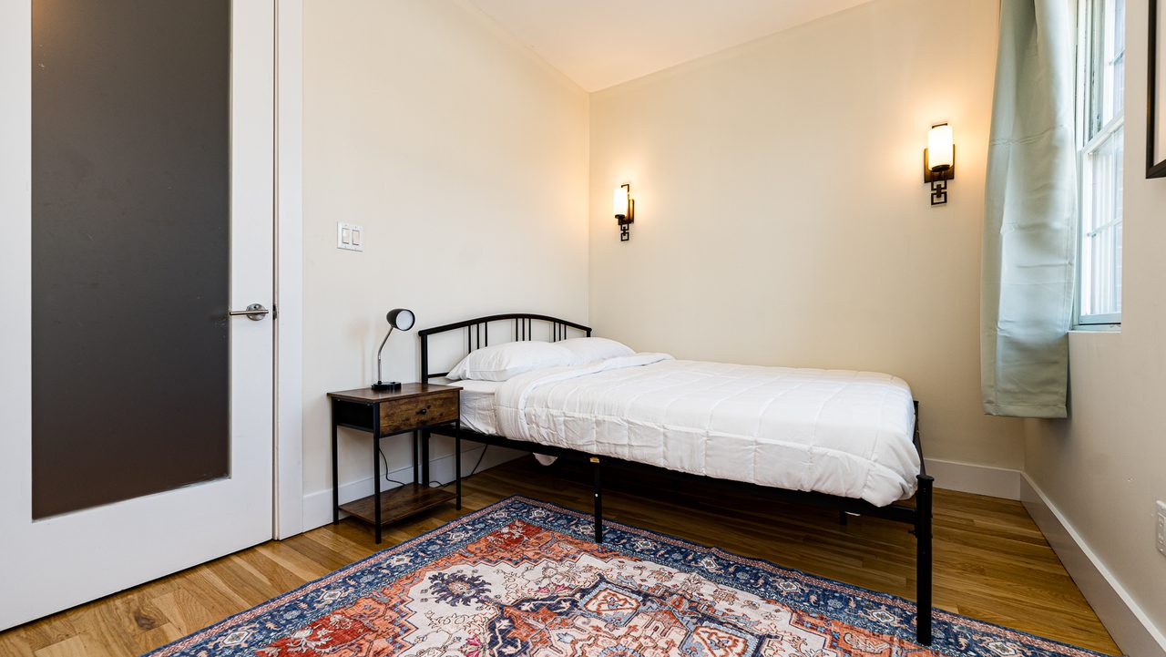  #1803: Clinton Hill - Queen Bedroom B  -  #1803: Clinton Hill  - Gallery -  2