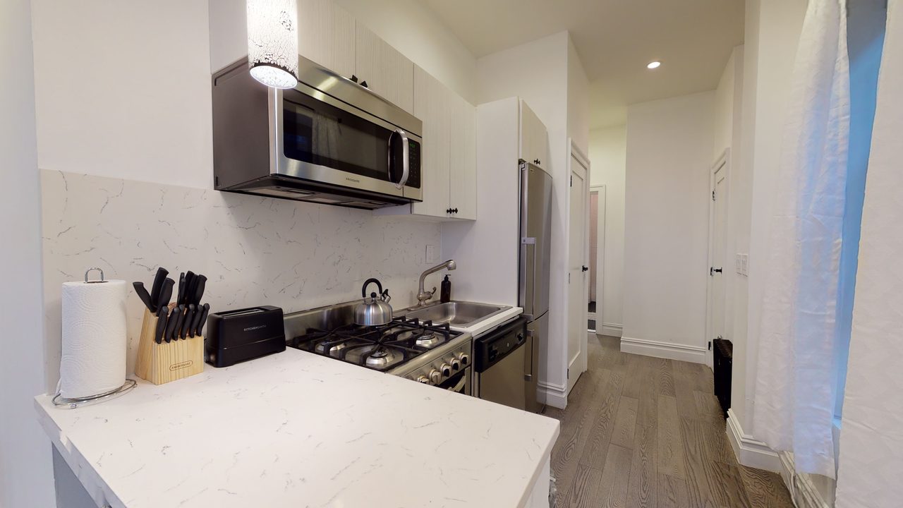  #738: Columbus Circle - 1 Bedroom (Queen)  -  #738: Columbus Circle  - Gallery -  12