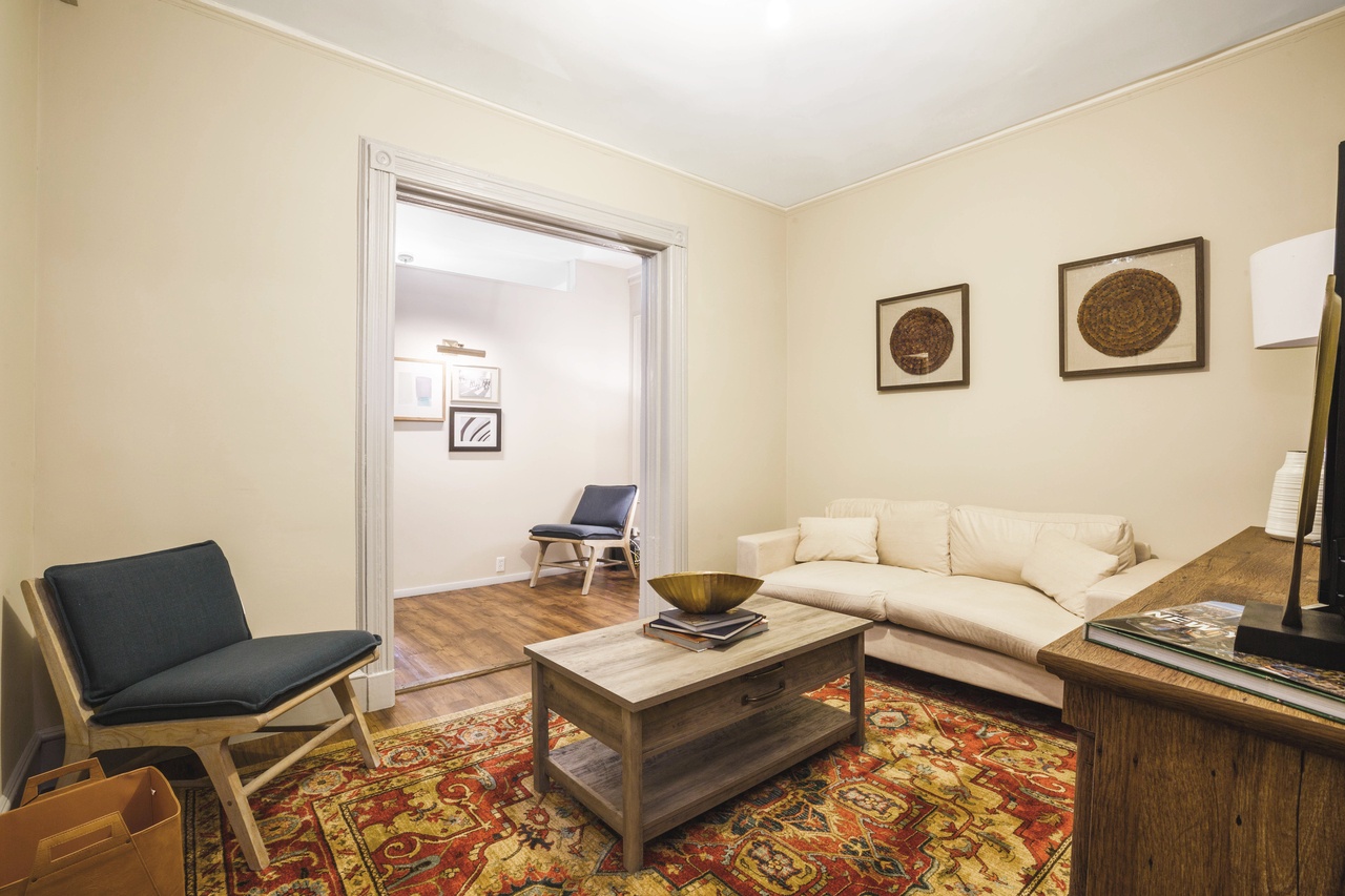 #138: Hell's Kitchen - Twin Bedroom 3C - #138: Hell's Kitchen - Gallery - 6