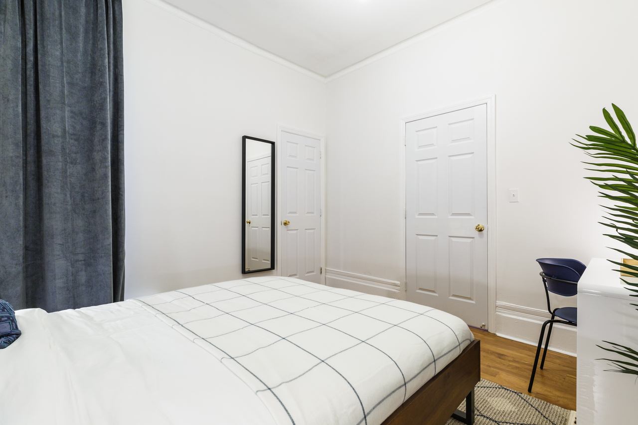 #119: Central Harlem - Queen Bedroom A - #119: Central Harlem - Gallery - 2