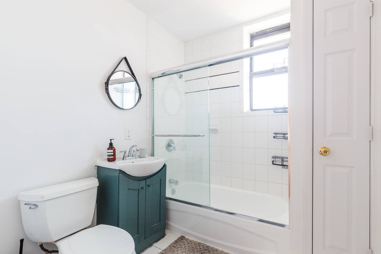 #119: Central Harlem - Queen Bedroom A - #119: Central Harlem - Gallery - 9