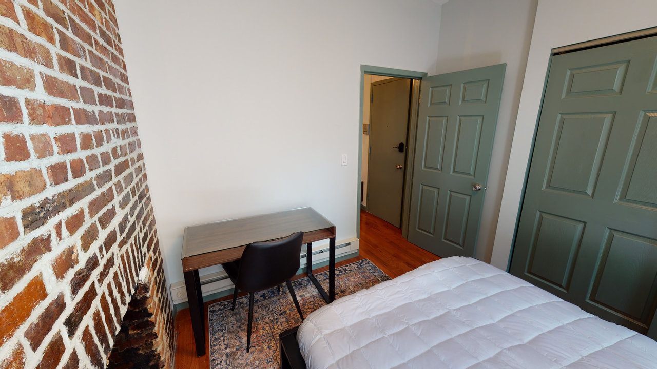 #577: East Harlem - Queen Bedroom B - 9