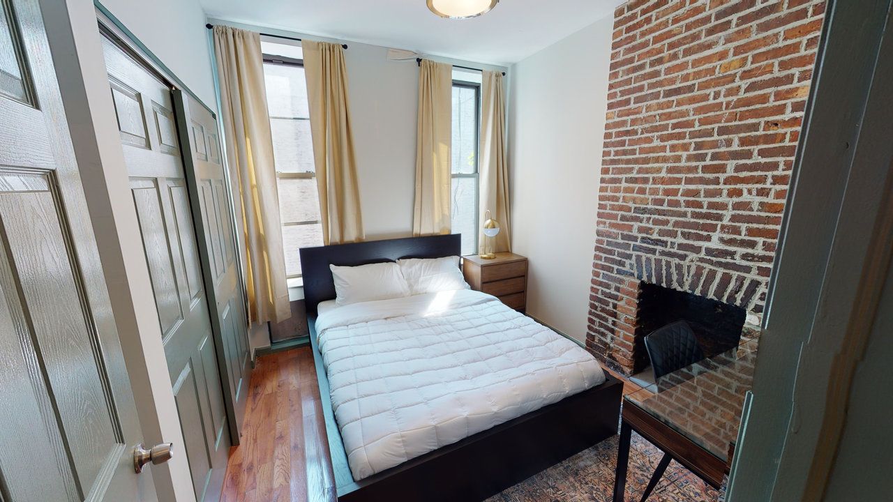 #577: East Harlem - Queen Bedroom B - 11