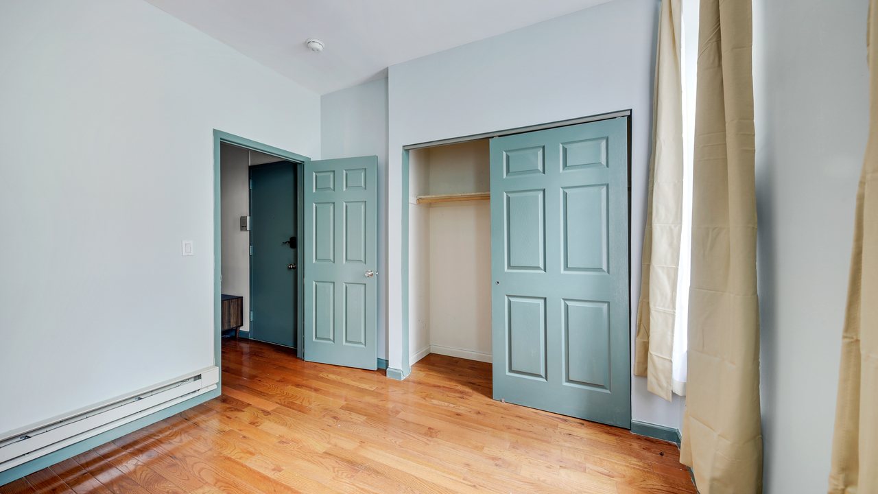 #577: East Harlem - Queen Bedroom B - 12