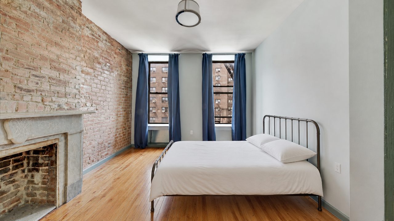 #577: East Harlem - Queen Bedroom A - 1