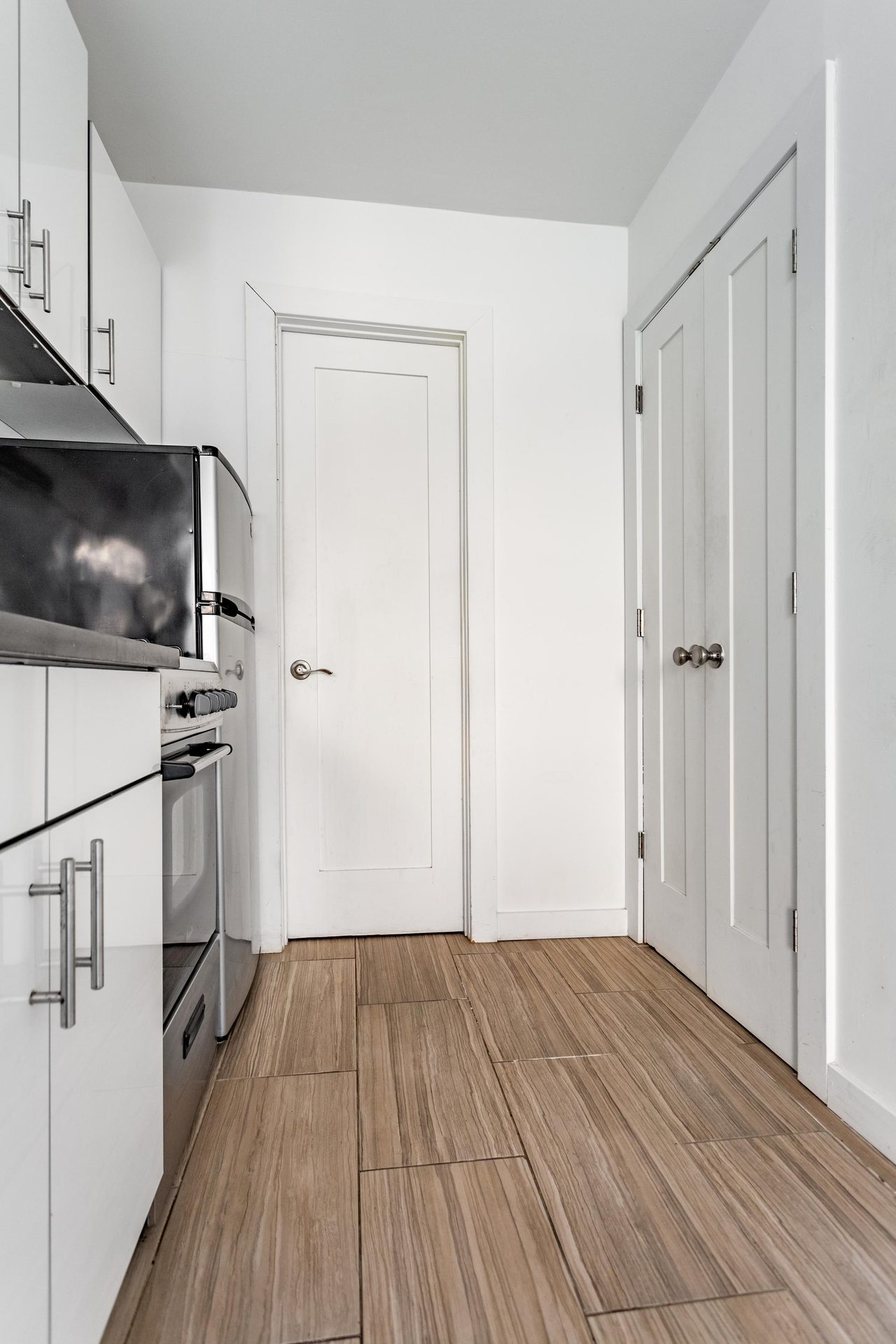 #1509: East Village - Studio (Full) - #1509: East Village - Gallery - 12