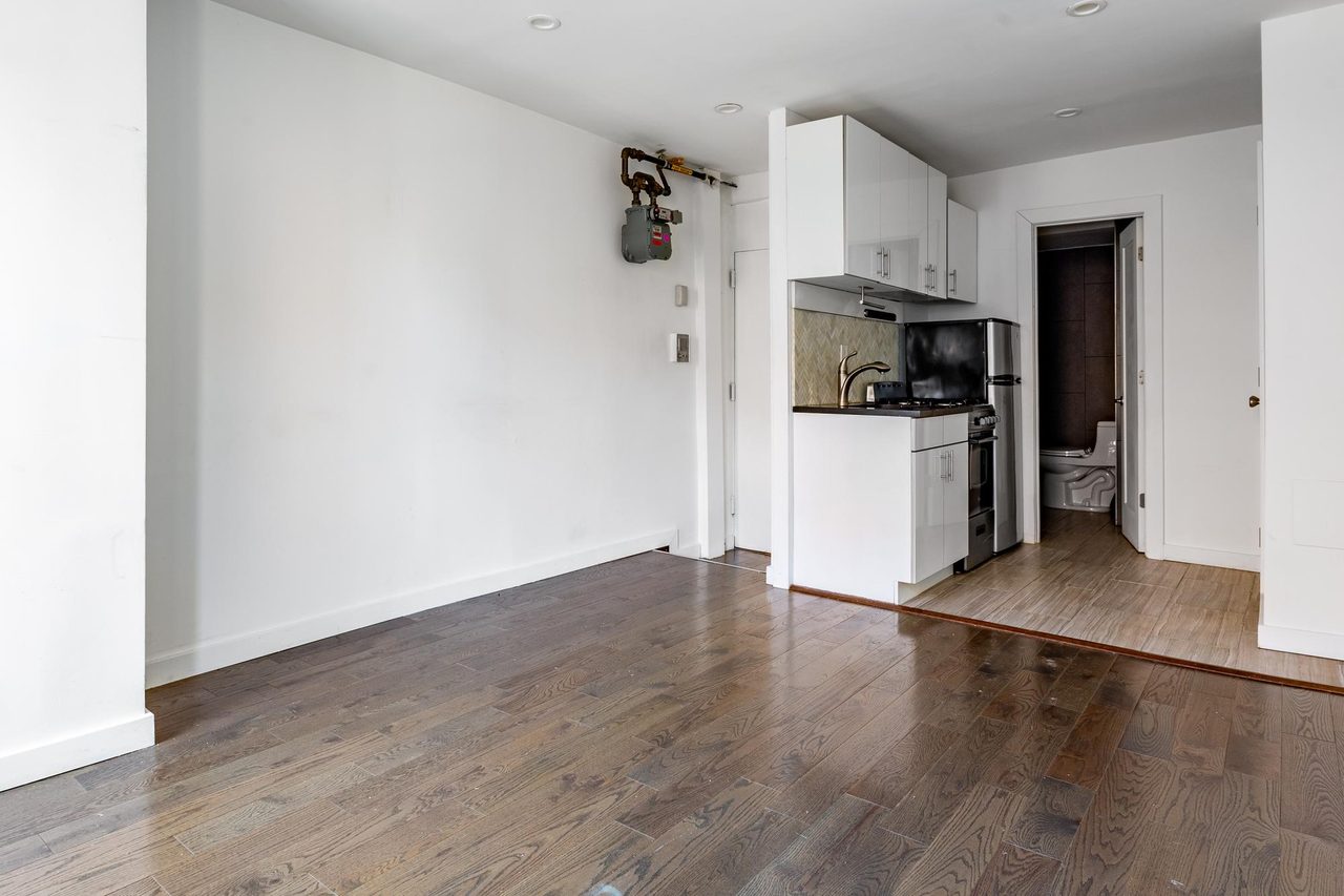 #1509: East Village - Studio (Full) - #1509: East Village - Gallery - 7