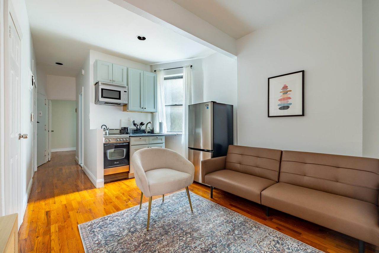  #1249: East Village - Queen Bedroom A  -  #1249: East Village  - Gallery -  3