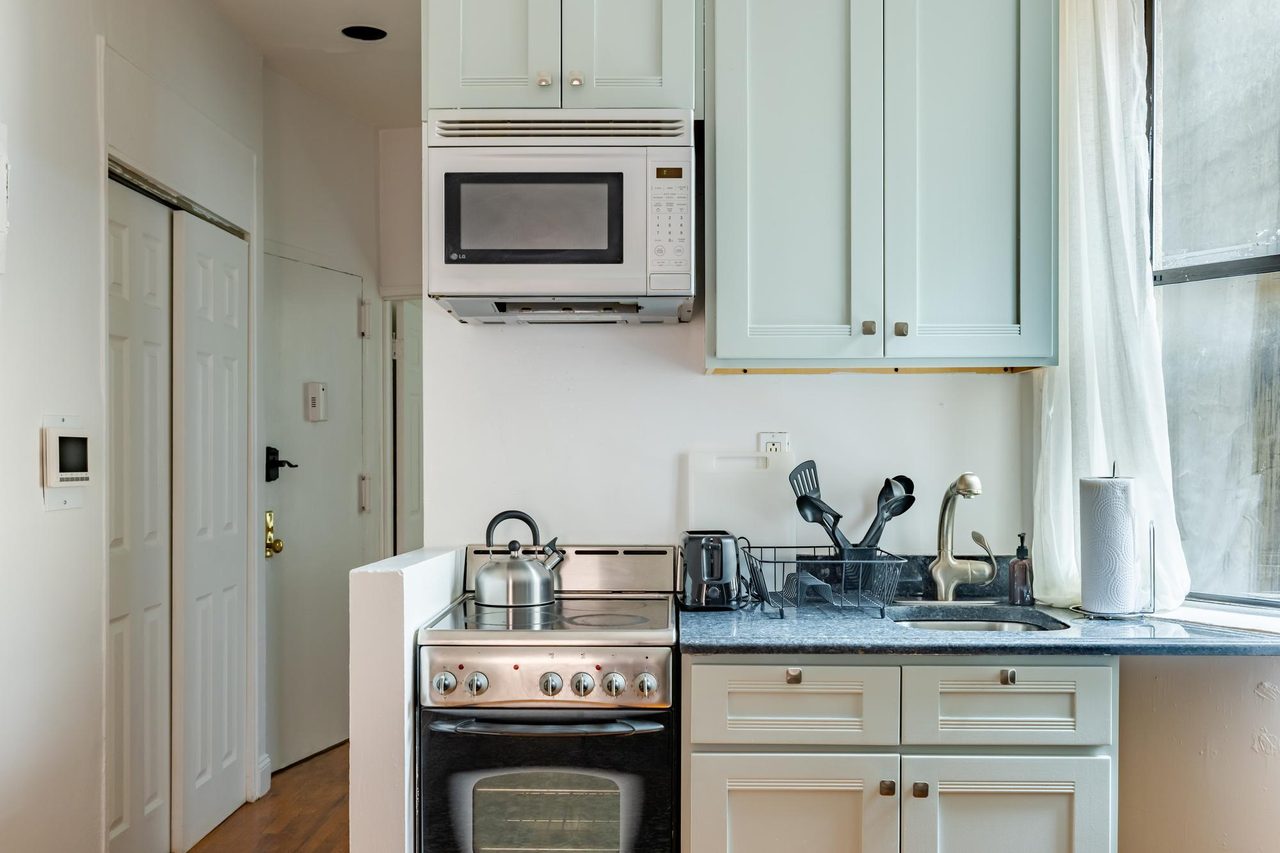 #1249: East Village - Full Bedroom B - #1249: East Village - Gallery - 12