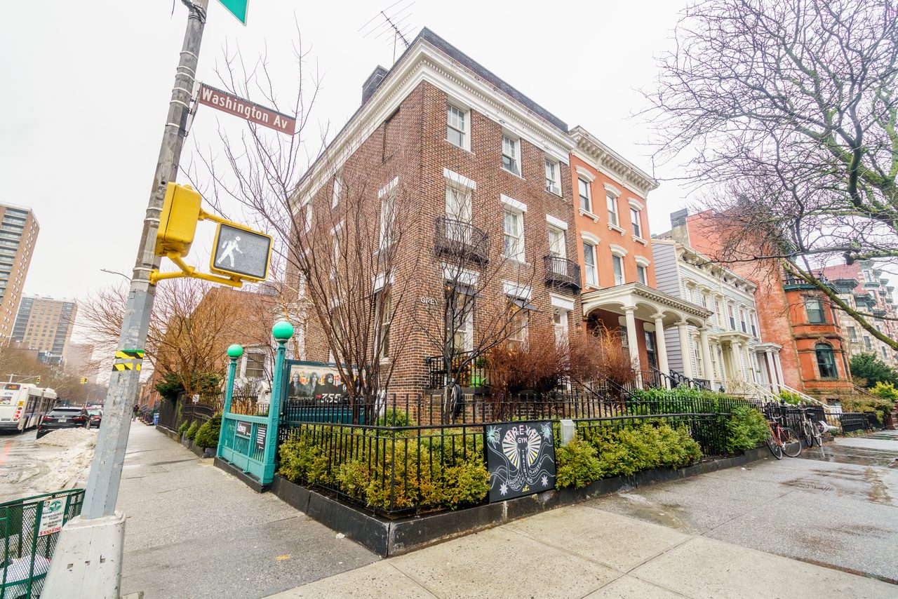 #909: Bedford-Stuyvesant - Full Bedroom D - 2