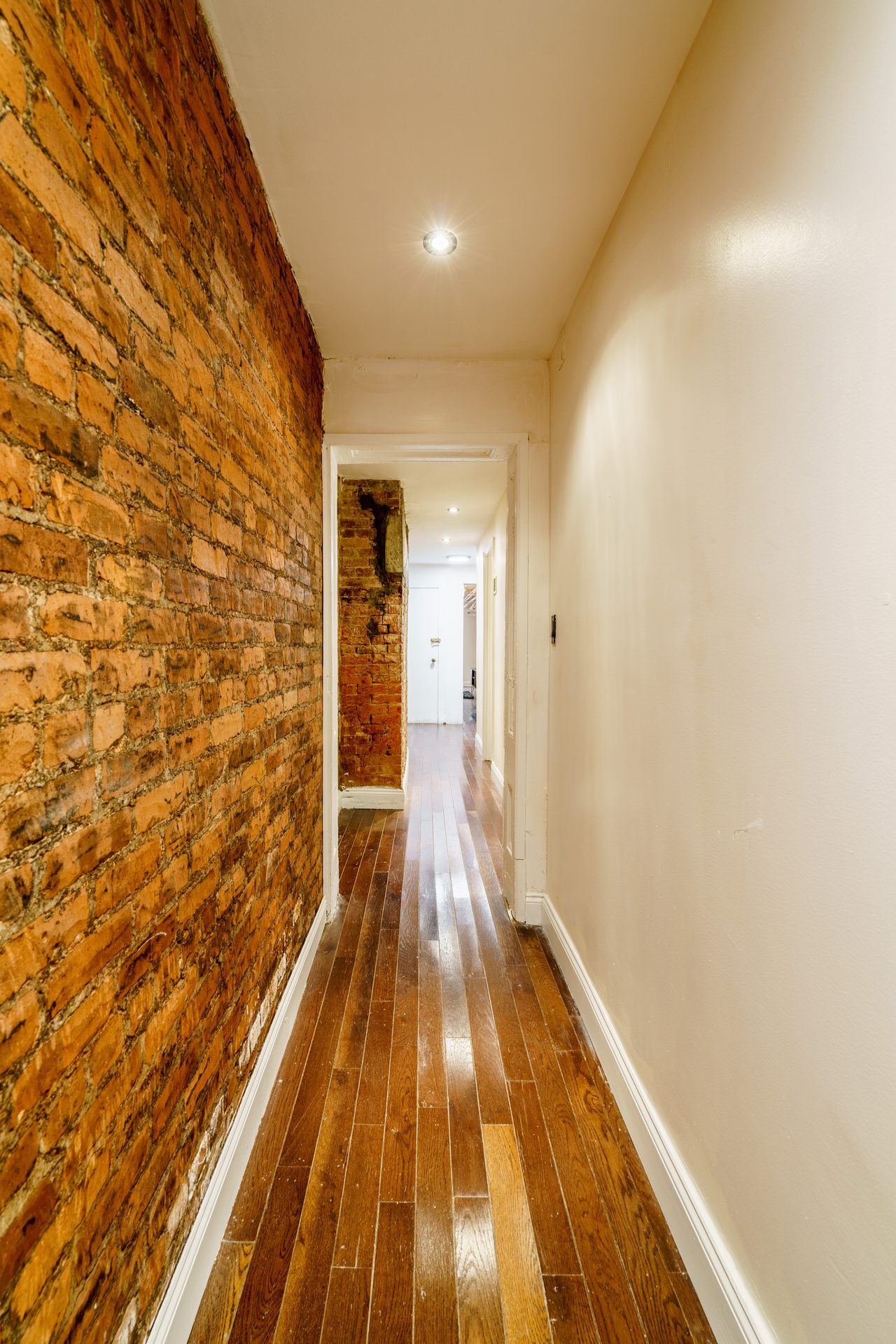 #909: Bedford-Stuyvesant - Full Bedroom D - #909: Bedford-Stuyvesant - Gallery - 6