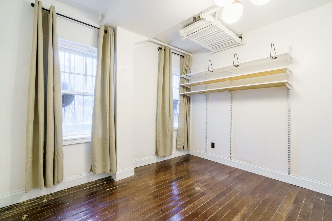 #909: Bedford-Stuyvesant - Full Bedroom C - 4
