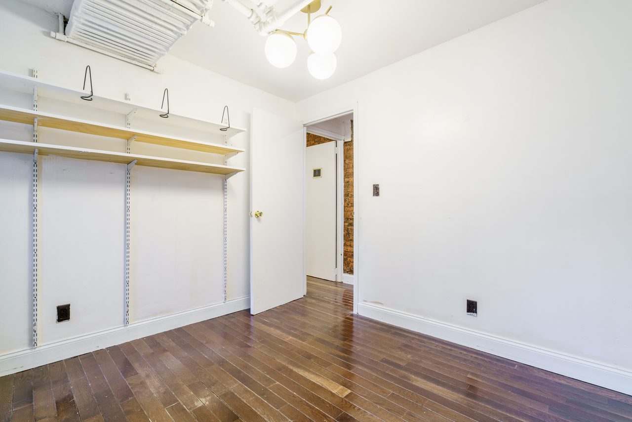 #909: Bedford-Stuyvesant - Full Bedroom C - 3