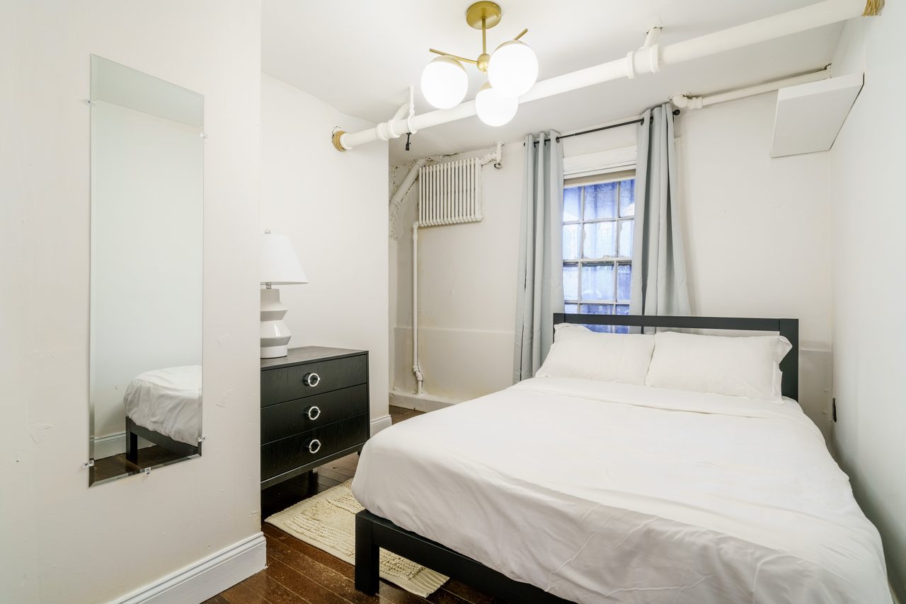 #909: Bedford-Stuyvesant - Full Bedroom E - 13