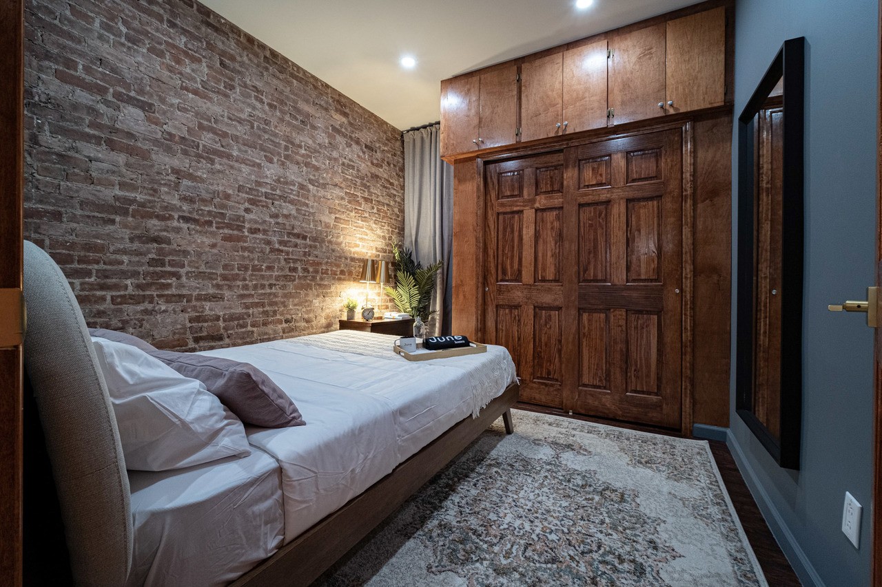 #252: Upper East Side - 1 Bedroom (Queen) - 3
