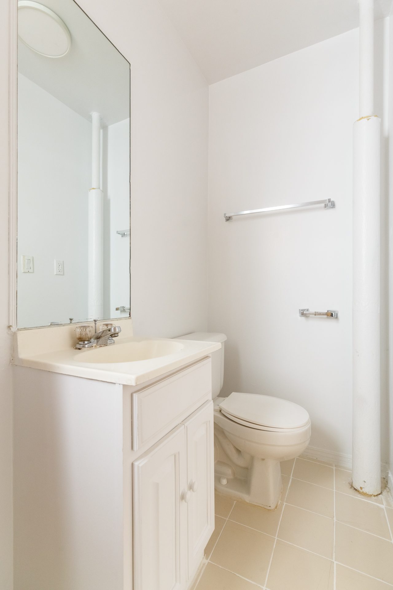 #1727: Lincoln Square - Studio (Twin) - #1727: Lincoln Square - Gallery - 4