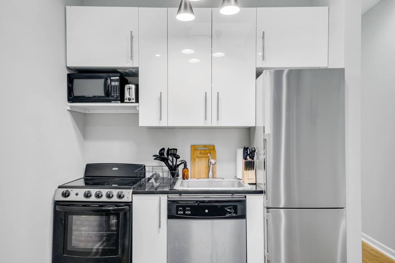  #480: Upper East Side - Full Bedroom B  -  #480: Upper East Side  - Gallery -  10