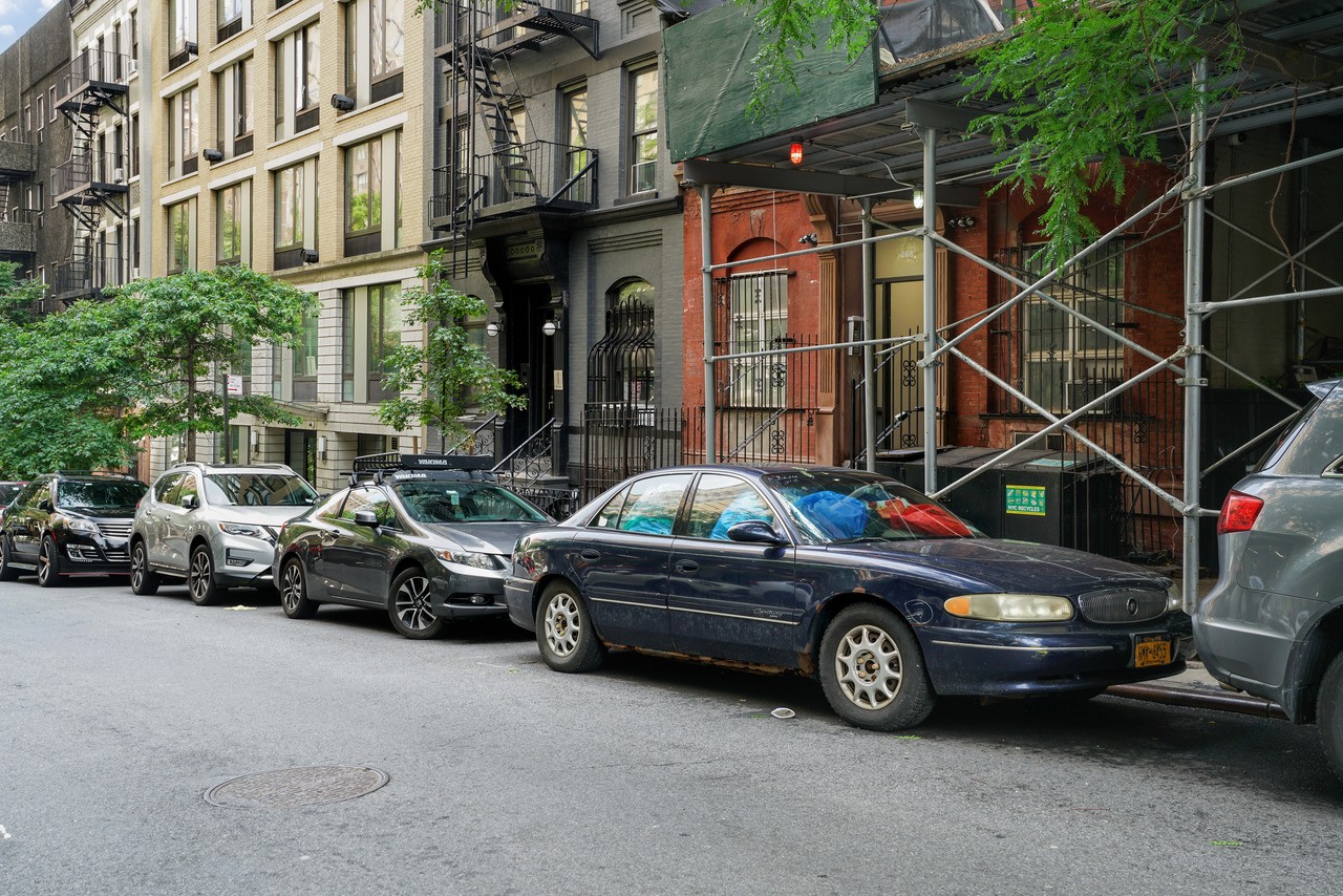 #480: Upper East Side - Full Bedroom B - #480: Upper East Side - Gallery - 16